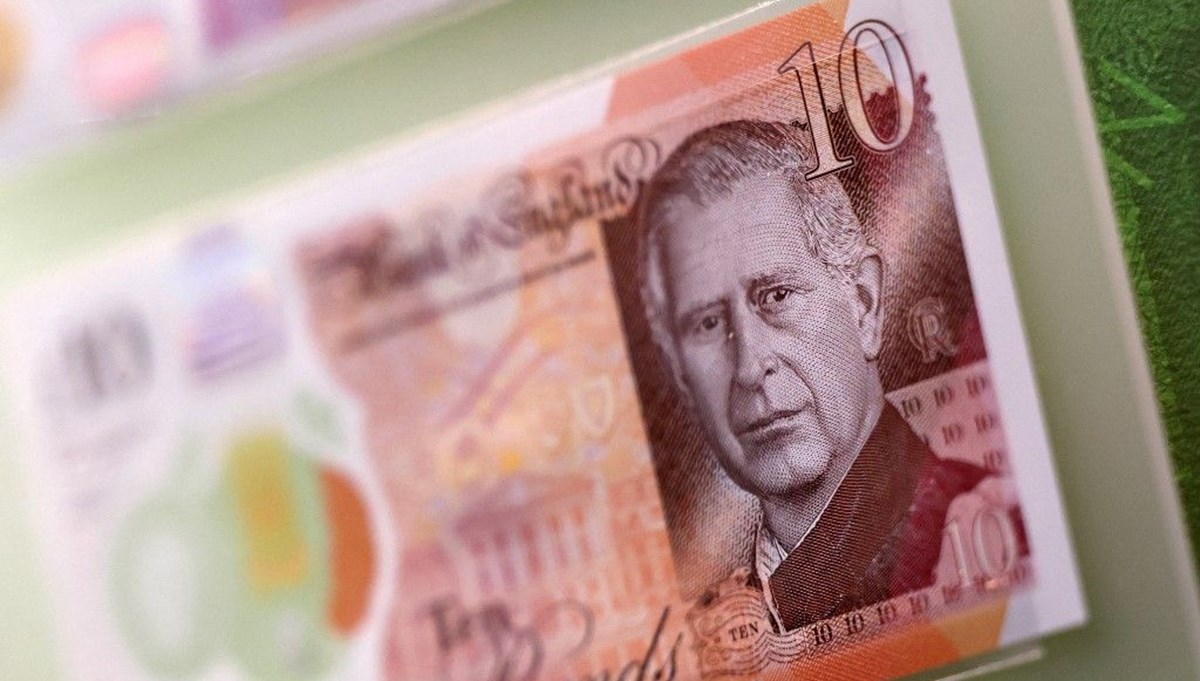 İngiltere'de Kral Charles banknotları dolaşıma girdi