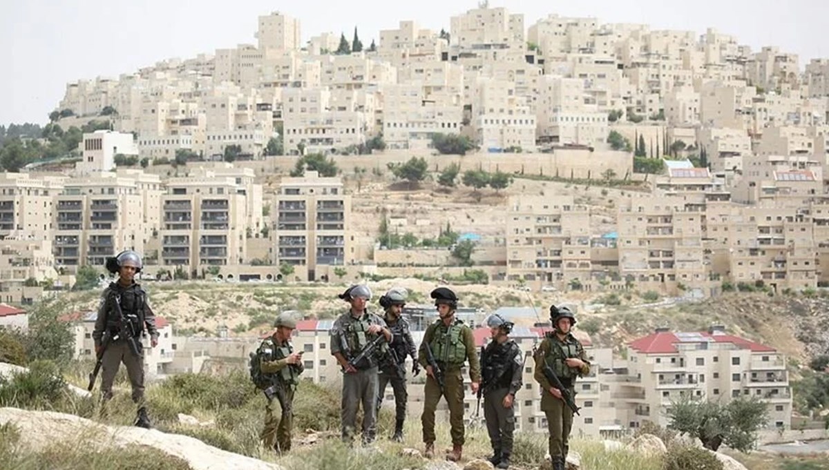 İsrail askerleri Batı Şeria'da 4 Filistinliyi gözaltına aldı