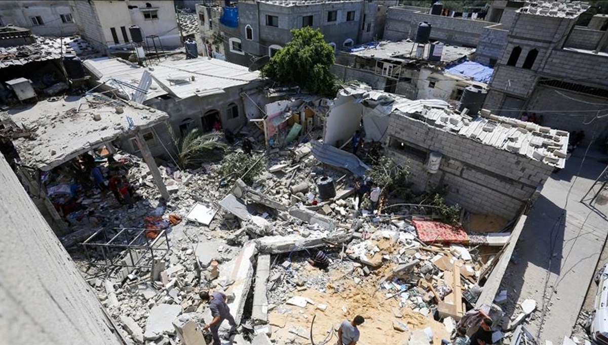 İsrail'in saldırılarında çoğu çocuk en az 14 Filistinli hayatını kaybetti