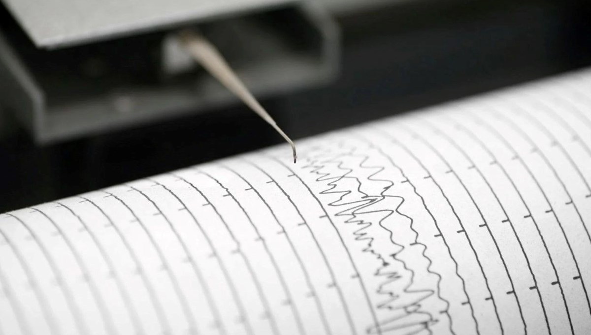 Japonya'nın batısında 6 büyüklüğünde deprem oldu