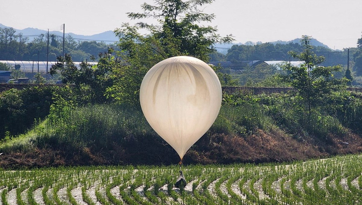 Kuzey Kore, Güney'e çöp taşıyan balon göndermeyi durduracak