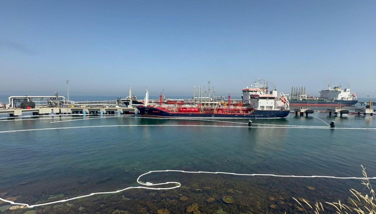 Marmara Denizi'ne 12 bin litre mazot döküldü