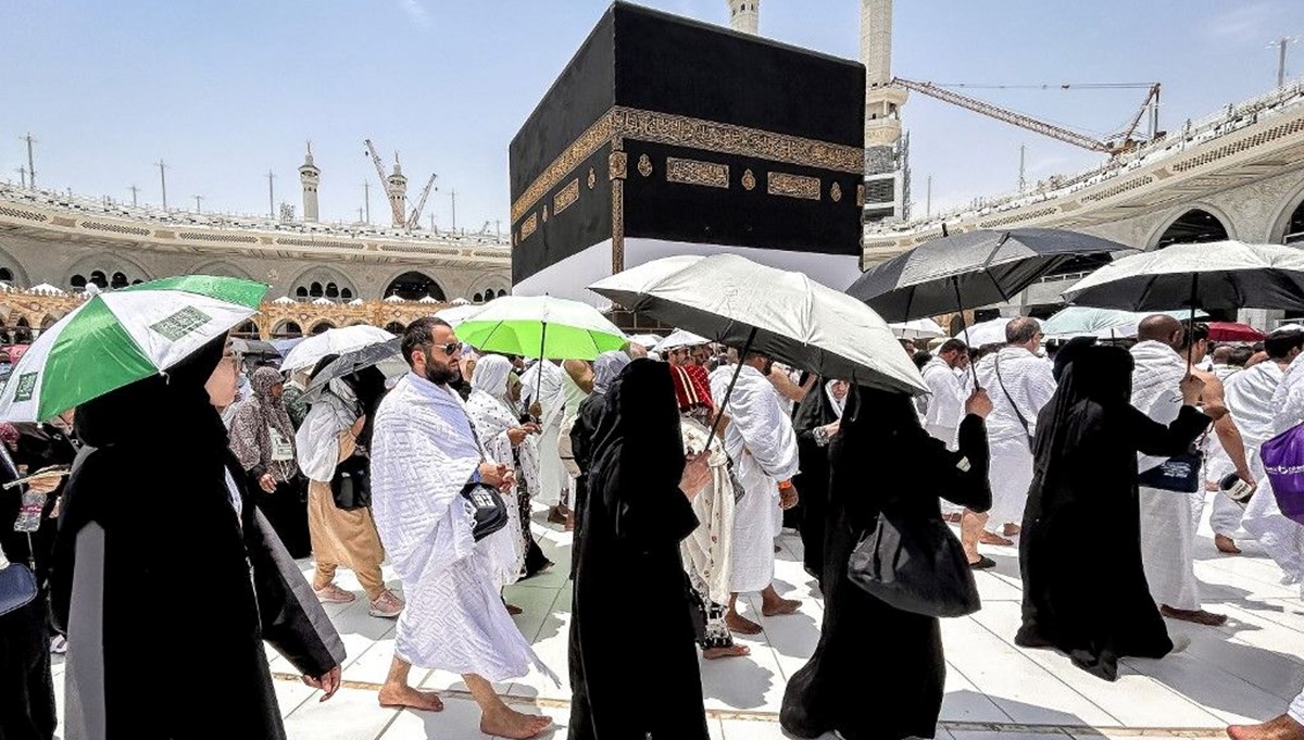 Mekke'de aşırı sıcak: Hac ibadetinde can kaybı bini aştı