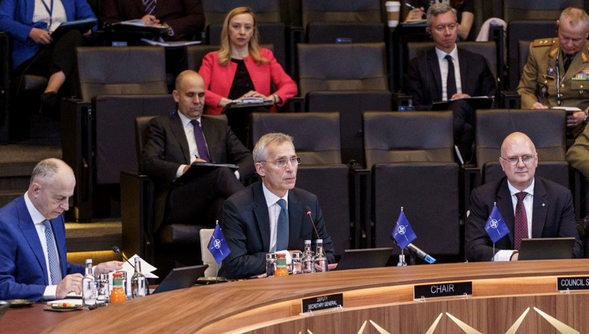 NATO savunma bakanları toplantısı ikinci gününde devam ediyor