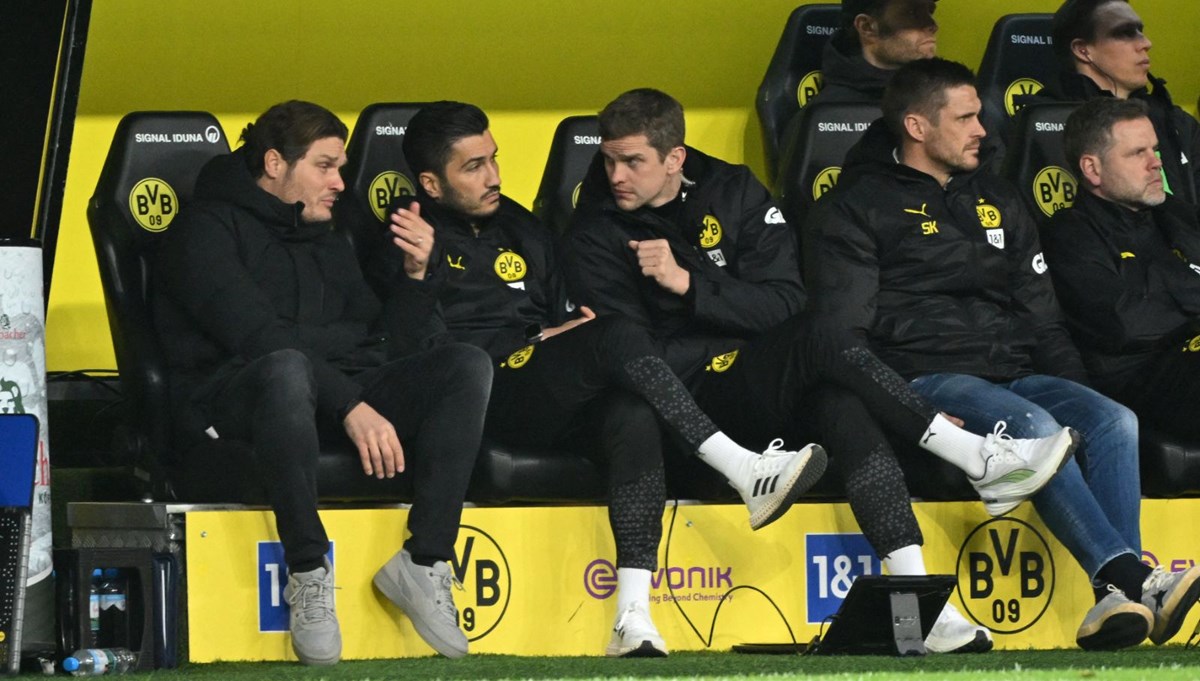 Nuri Şahin, Dortmund'da 3 futbolcunun ayrılığına onay verdi