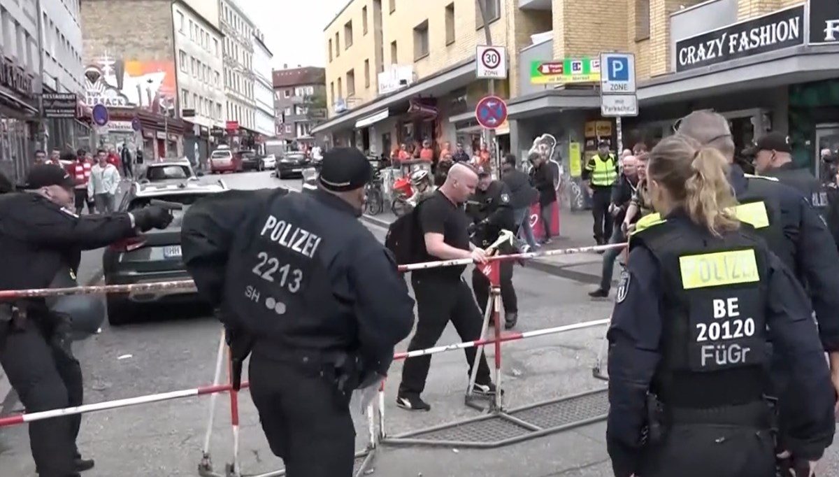 Polonya-Hollanda maçı öncesi gerginlik: Alman polisi bir kişiyi vurdu