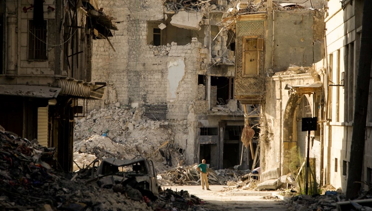Almanya ve İsveç, Suriye'de savaş suçu işledikleri iddiasıyla sekiz kişiyi tutukladı