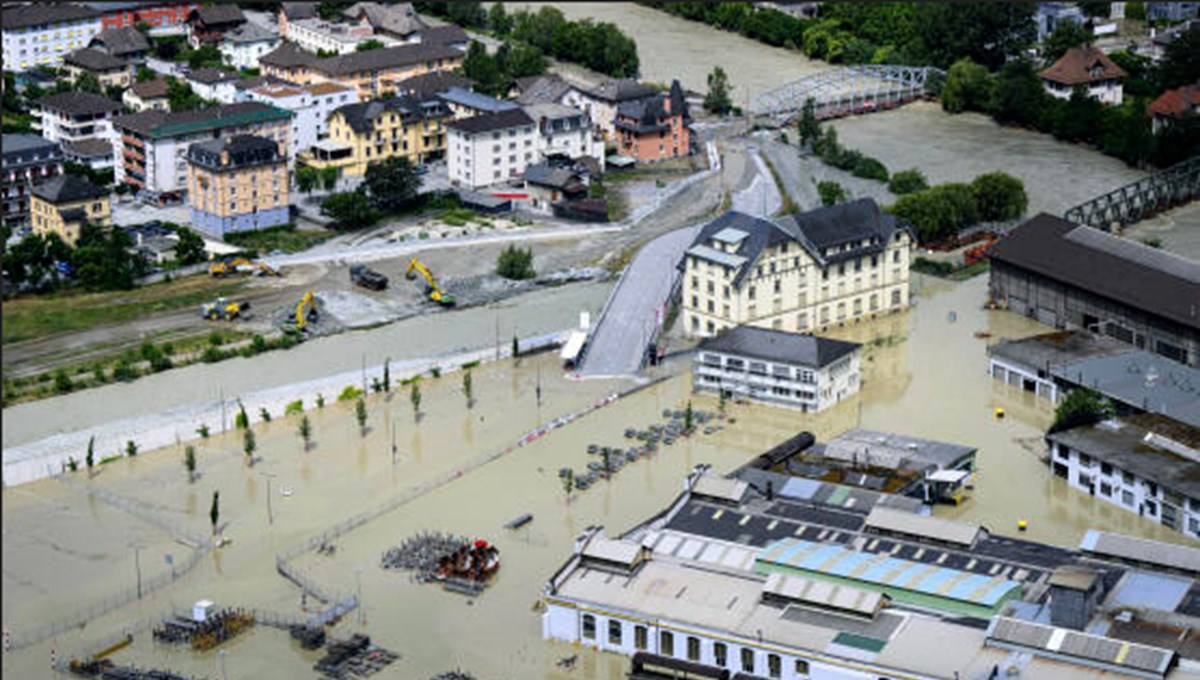 Avrupa'yı sel vurdu! Fransa ve İsviçre'de 7 kişi öldü