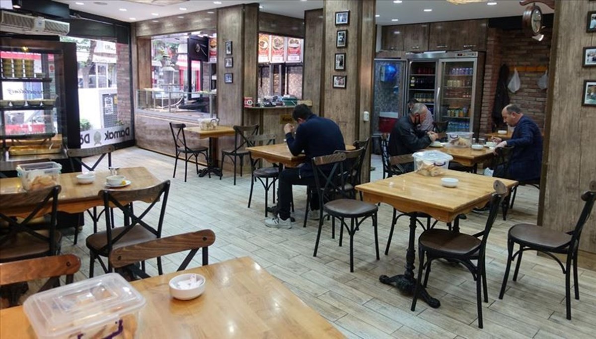 Fiyat yükseldi, müşteri azaldı! Restoranlara yüzde 10 indirim çağrısı