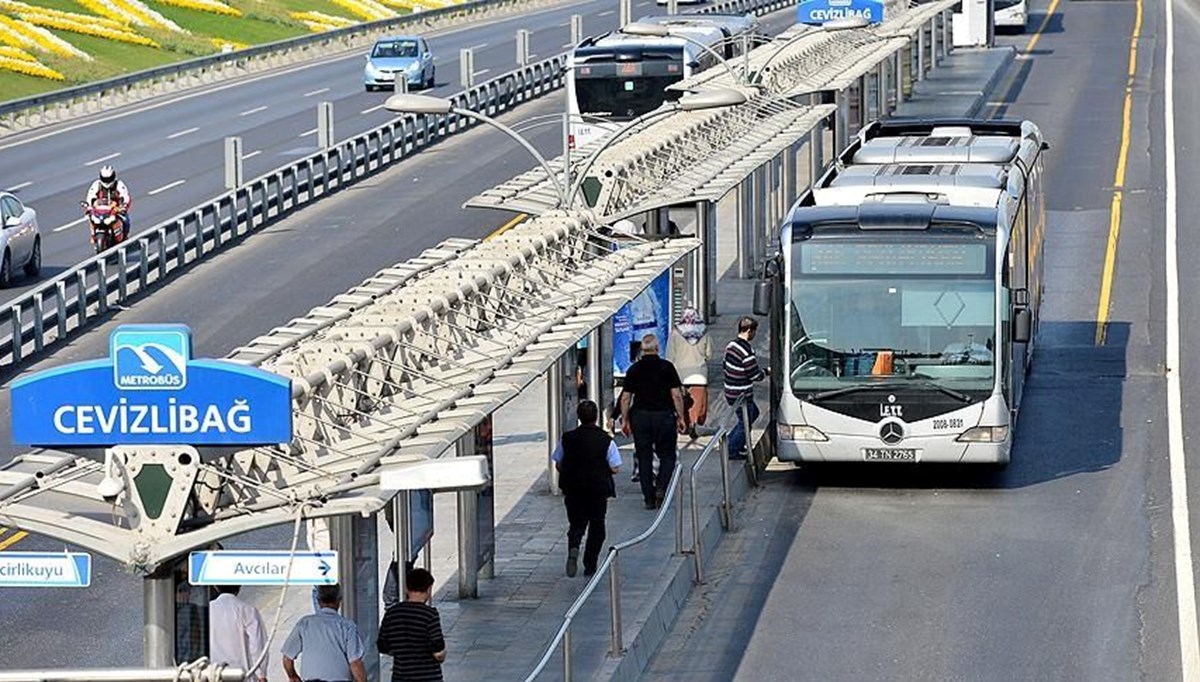 İşsiz vatandaşlara ücretsiz toplu taşıma uygulaması başladı: 3 ay geçerli olacak