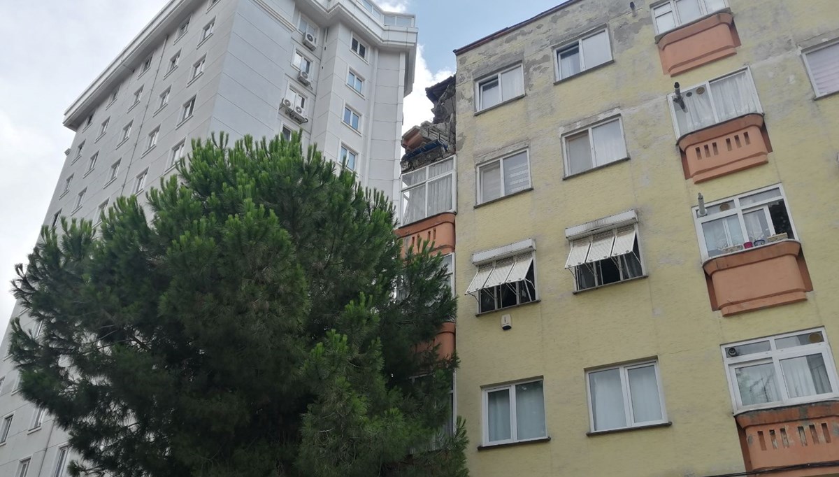 Kartal'da korku dolu anlar: 4 katlı binada balkon çöktü