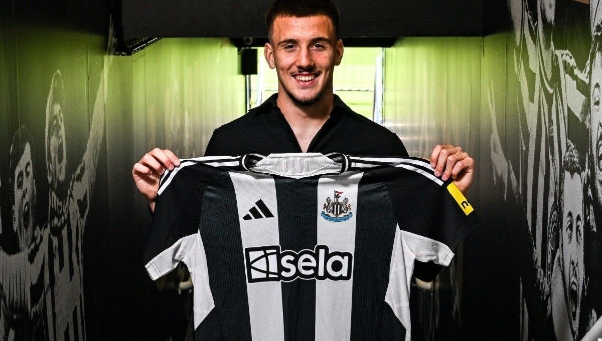 Newcastle United, Miodrag Pivas'u transfer etti