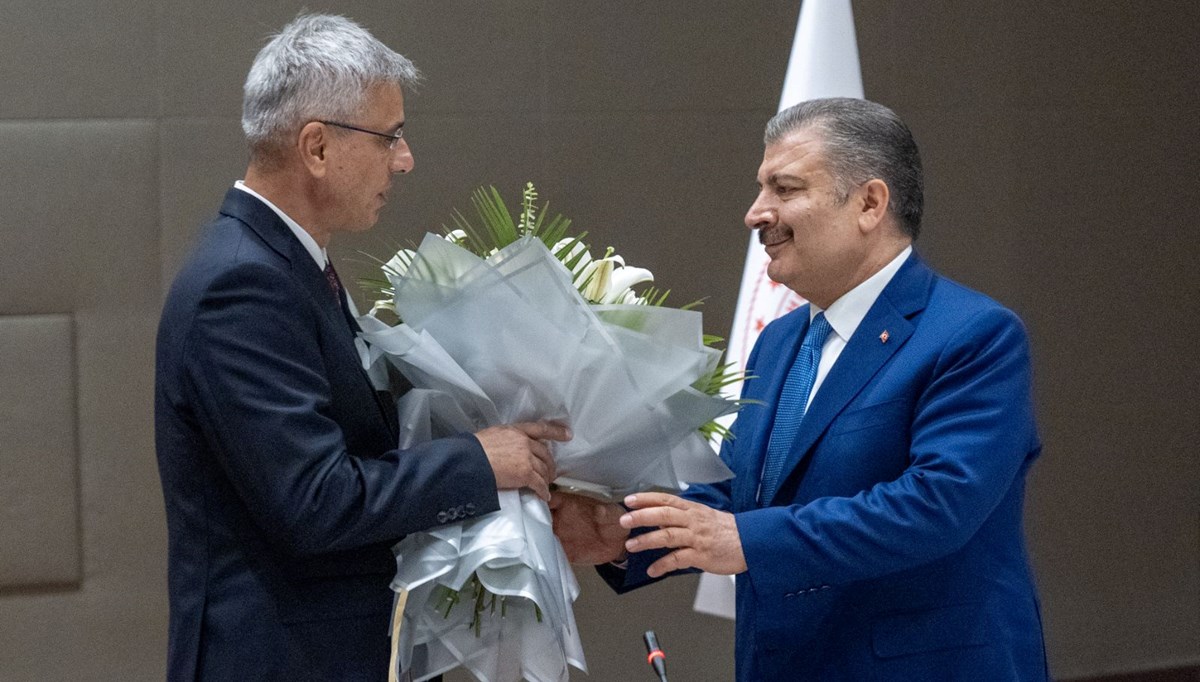 Sağlık Bakanlığı'nda devir teslim töreni | Fahrettin Koca, görevi Kemal Memişoğlu'na devretti
