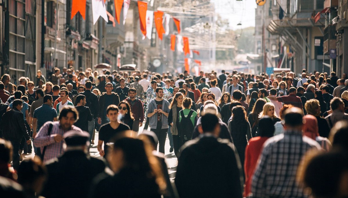 TÜİK açıkladı: Dünya nüfusunun yüzde 1,1'i Türk vatandaşı