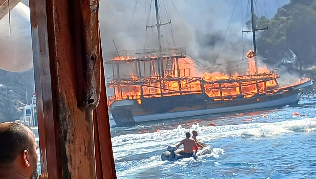 Tur teknesindeki yangının çıkış nedeni belli oldu