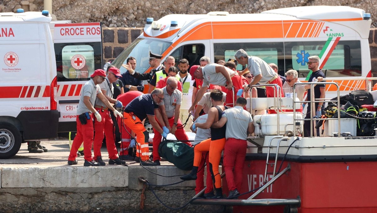 İtalya'da 22 turisti taşıyan yelkenli battı: 7 kayıp